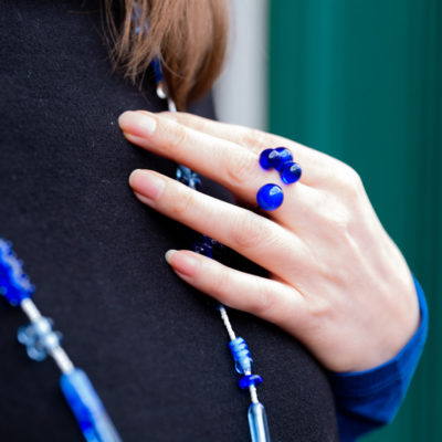 Silberring mit blauen Glasperlen, Glasring, handgefertigtes Unikat von schmuckes Glas, Muranoglas Ring