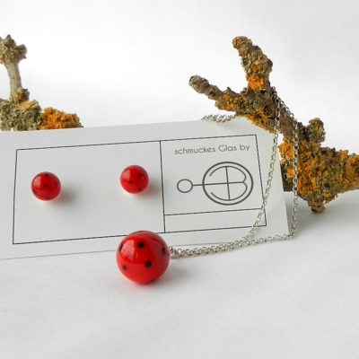 Set rote Glasperlen, Ohrringe rot mit schwarzen Punkten, Silberohrringe, Anhänger rote Perle, schwarzgepunktet, handgearbeitet von schmuckes glas.
